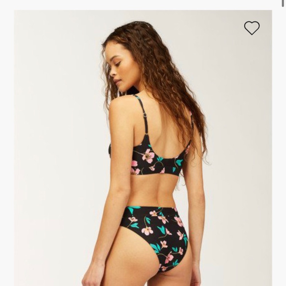 Billabong Bikini Top Swimwear - Picture 2 of 7